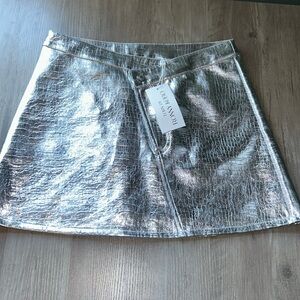 TORN BY RONNY KOBO silver metallic faux leather mini skirt Sz M